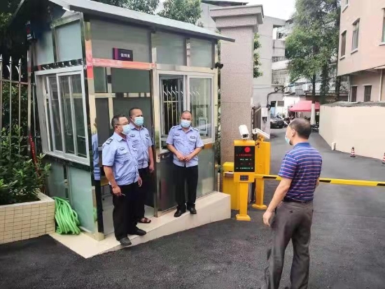 已處理16285646169103.市教師發(fā)展中心對(duì)門(mén)崗進(jìn)行防疫規(guī)范管理培訓(xùn).jpg