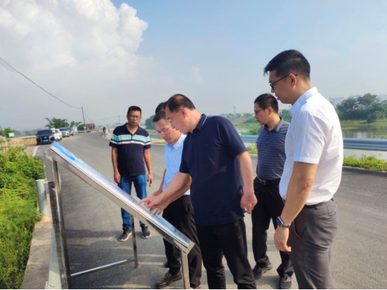 已處理1688000372603山東省威海市委常委、副市長張宏璞到鶴山市調(diào)研古勞水鄉(xiāng)示范性美麗漁場創(chuàng)建項目295.jpg